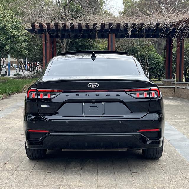 Ford Mondeo 2022 Facelift EcoBoost 245 ST-Line – фото 5