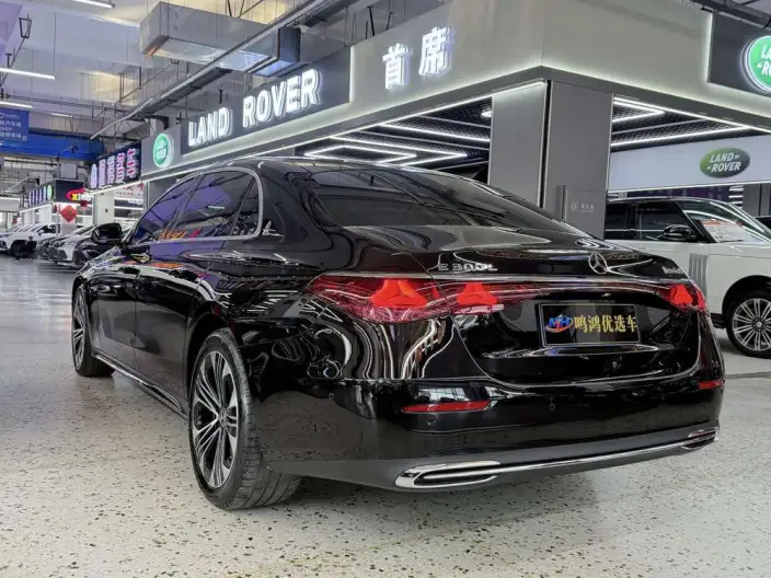 Mercedes-Benz E-Class 2025 Model E 300 L Luxury Model sedan – фото 4