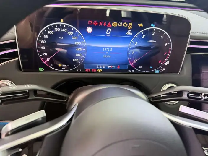 Mercedes-Benz E-Class 2025 Model E 300 L Luxury Model sedan – фото 10