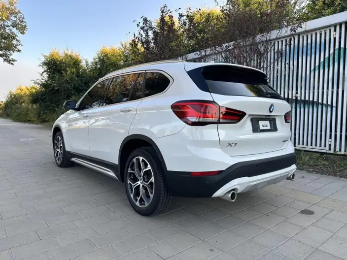 BMW X1 2022 Model sDrive20Li Fashion Model – фото 4