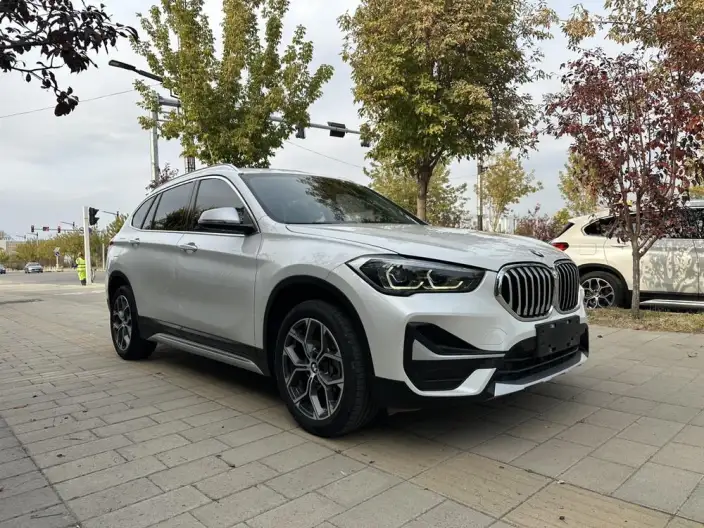BMW X1 2022 Model sDrive20Li Exclusive Model – фото 3