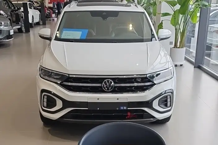 Volkswagen T-Roc 2023 Model 300TSI DSG Chenguang Edition – фото 2