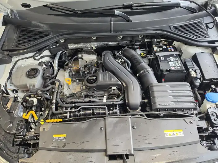 Volkswagen T-Roc 2023 Model 300TSI DSG Chenguang Edition – фото 4