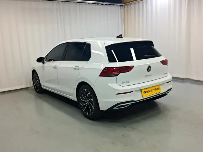 Volkswagen Golf 2021 Model 280TSI DSG Pro – фото 5