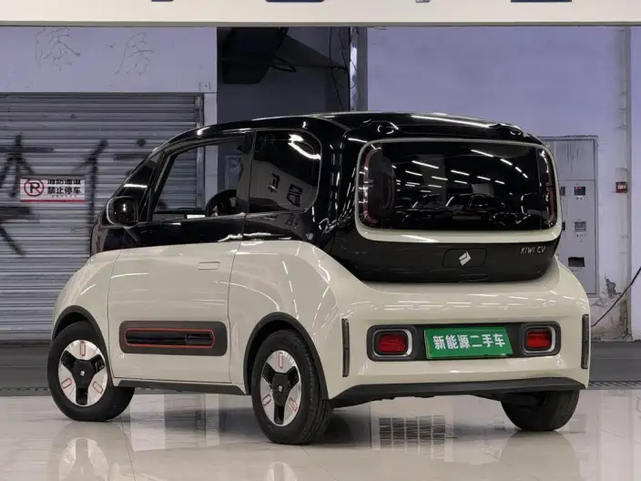 Baojun KiWi EV 2022 Model Designer Light Edition Ternary lithium