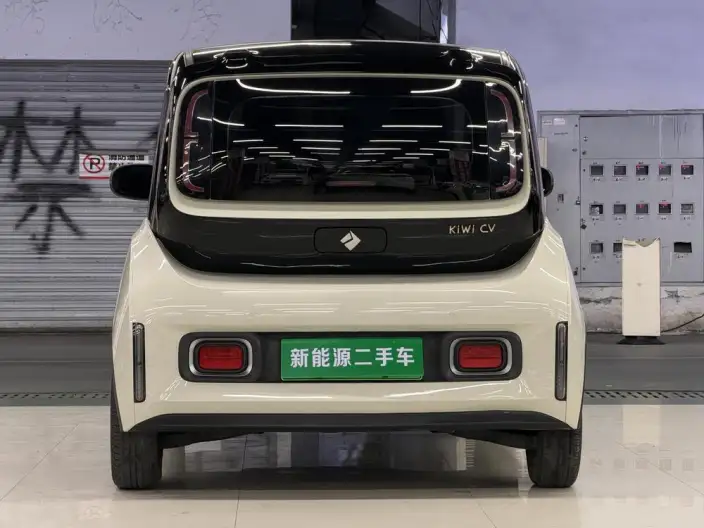 Baojun KiWi EV 2022 Model Designer Light Edition Ternary lithium
