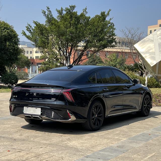 HONGQI H6 2024 2.0T Stylish Edition – фото 4