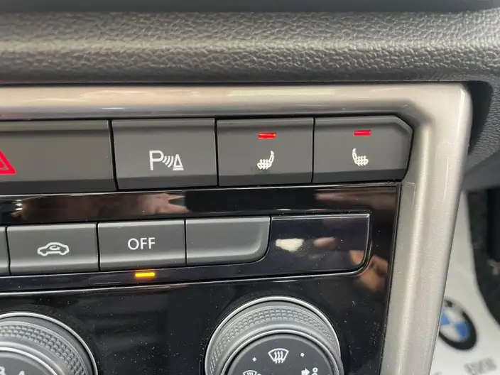 Volkswagen T-Roc 2022 Model 280TSI DSG 2WD Elite PLUS – фото 10
