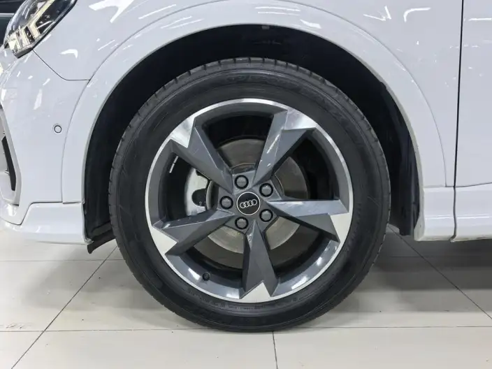 AUDI Q3 2023 Model 35 TFSI Fashion Dynamic Model – фото 10