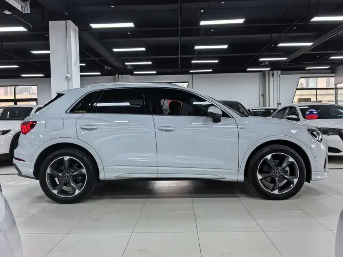 AUDI Q3 2023 Model 35 TFSI Fashion Dynamic Model – фото 7