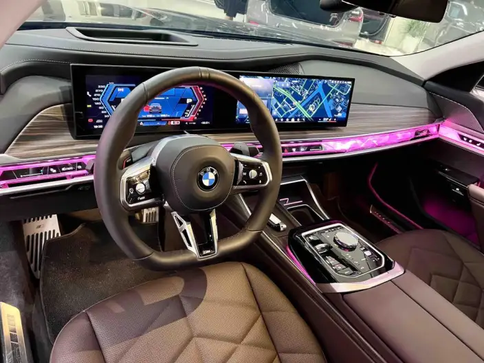 BMW 7 Series 2026 Model Facelift 735Li M Sports Set – фото 8