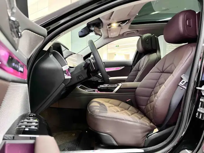 BMW 7 Series 2026 Model Facelift 735Li M Sports Set – фото 9