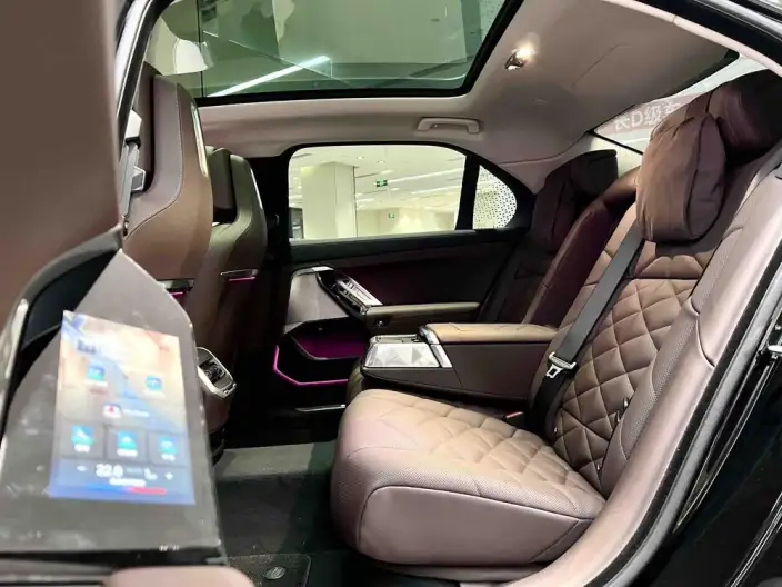 BMW 7 Series 2026 Model Facelift 735Li M Sports Set – фото 10