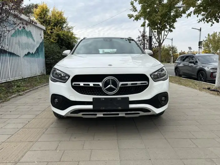 Mercedes-Benz GLA 2022 Model Facelift GLA 180 – фото 2