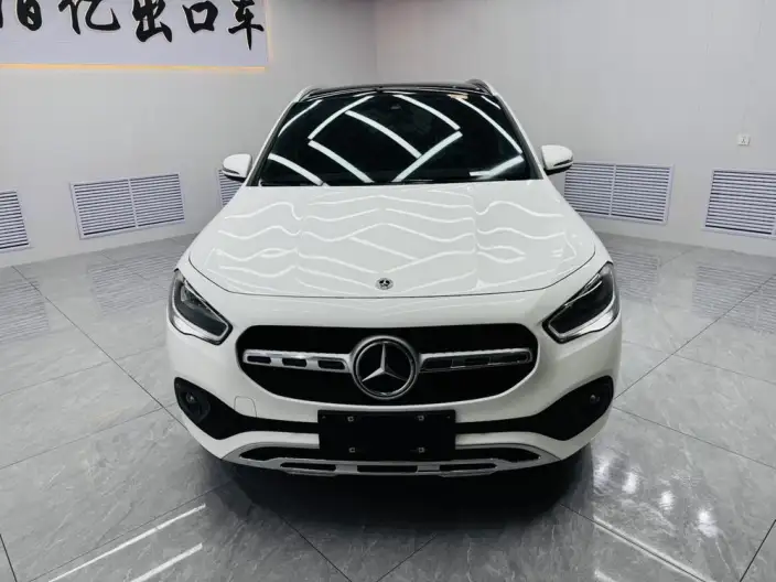 Mercedes-Benz GLA 2022 Model GLA 180 – фото 2