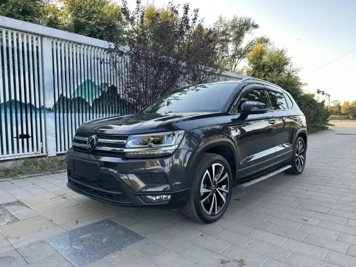 Volkswagen Tharu 2022 Model 280TSI 2WD Deluxe Edition – фото 1