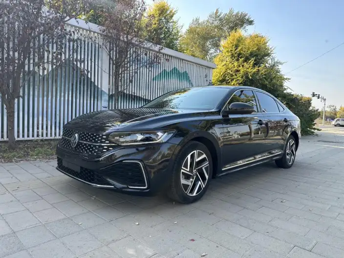 Volkswagen Passat 2023 Model 280TSI Elite Edition – фото 1