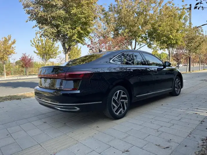 Volkswagen Passat 2023 Model 280TSI Elite Edition – фото 6