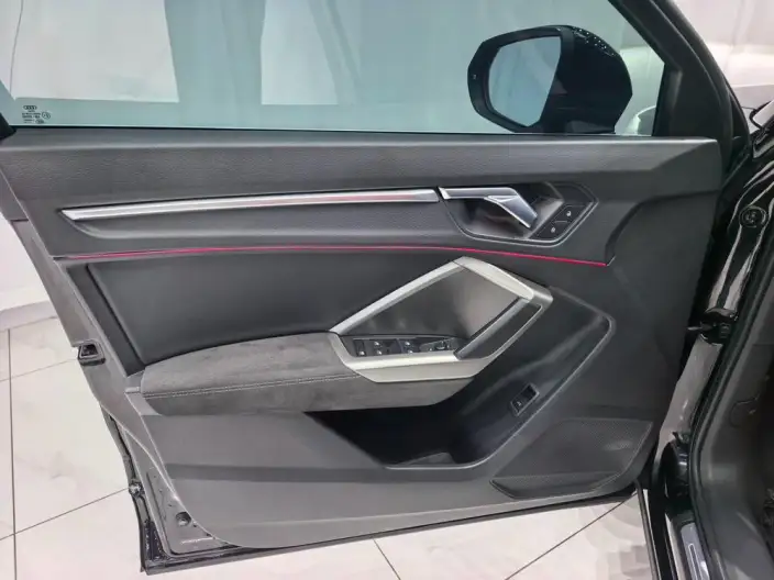 AUDI Q3 2023 Model 35 TFSI Fashion Dynamic Model – фото 9