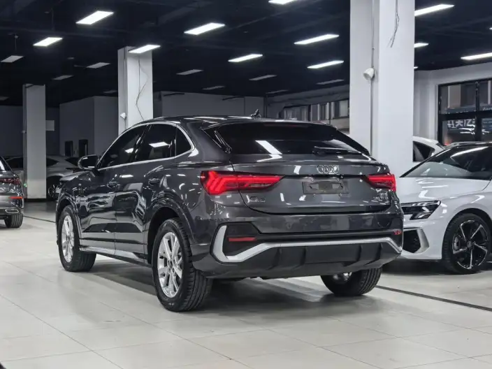 AUDI Q3 Sportback 2023 Model 35 TFSI Enterprising Model – фото 4