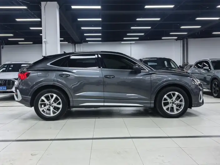 AUDI Q3 Sportback 2023 Model 35 TFSI Enterprising Model – фото 7