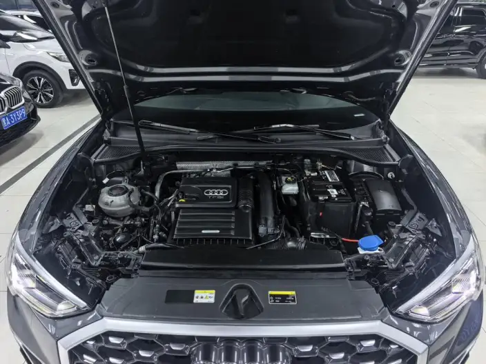 AUDI Q3 Sportback 2023 Model 35 TFSI Enterprising Model – фото 9