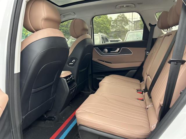Chery Tiggo 8L 2024 2.0T Automatic Luxury – фото 7