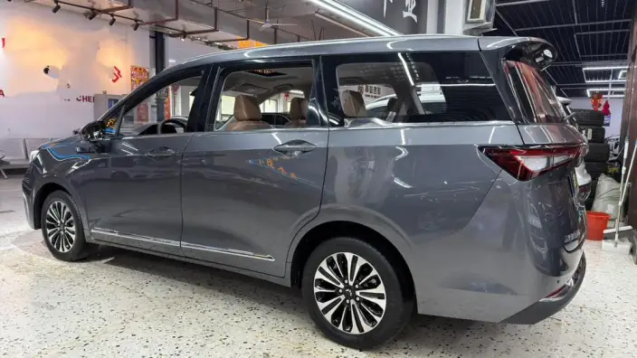 WULING Jiachen 2022 Model 1.5T CVT Exclusive Flagship Model – фото 4