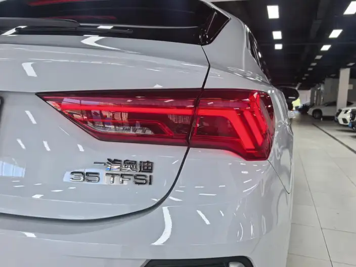AUDI Q3 Sportback 2022 Model 35 TFSI Enterprising Model – фото 10