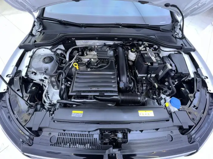 Volkswagen Golf 2023 Model Facelift 280TSI DSG R-Line Lite – фото 7