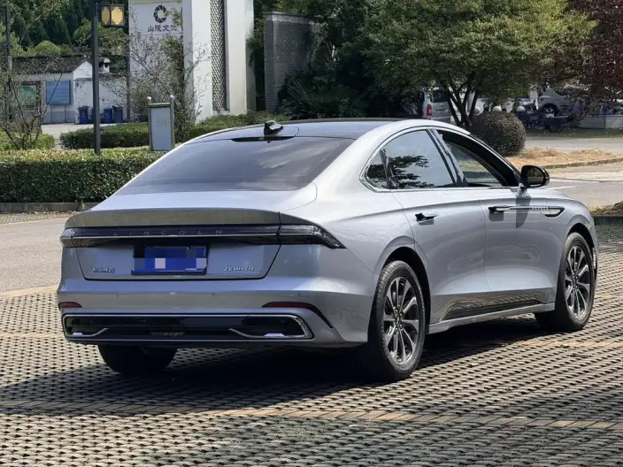 Lincoln Z 2024 Model 2.0T Zun Shang Edition – фото 5
