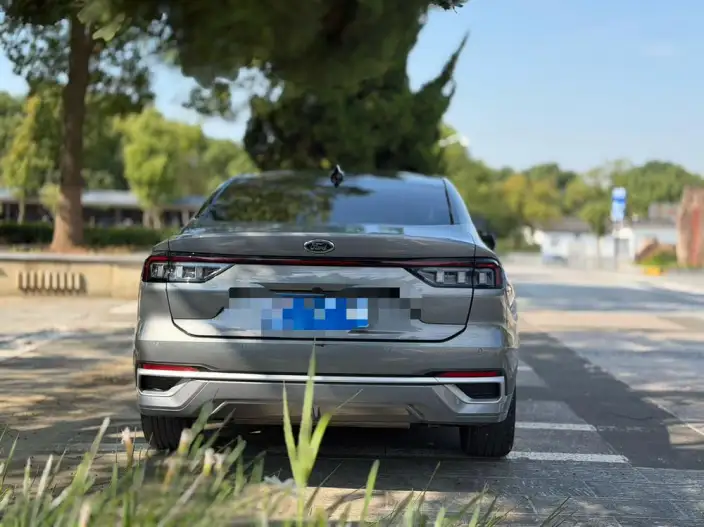 Ford Mondeo 2023 Model EcoBoost 245 Luxury Model – фото 5