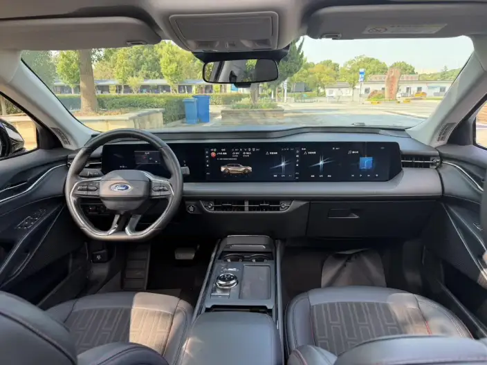 Ford Mondeo 2023 Model EcoBoost 245 Luxury Model – фото 8