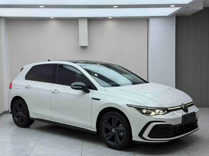 Volkswagen Golf 2021 Model 280TSI DSG R-Line – фото 3