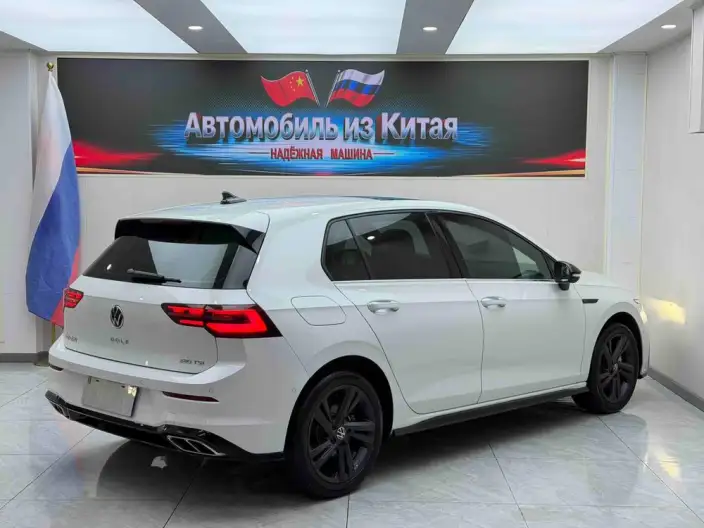 Volkswagen Golf 2021 Model 280TSI DSG R-Line – фото 6
