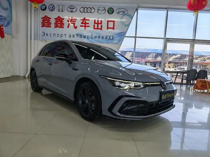 Volkswagen Golf 2023 Model 280TSI DSG R-Line Lite – фото 3