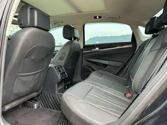 Volkswagen Passat 2022 Model 330TSI Starry sky Elite Edition – фото 9