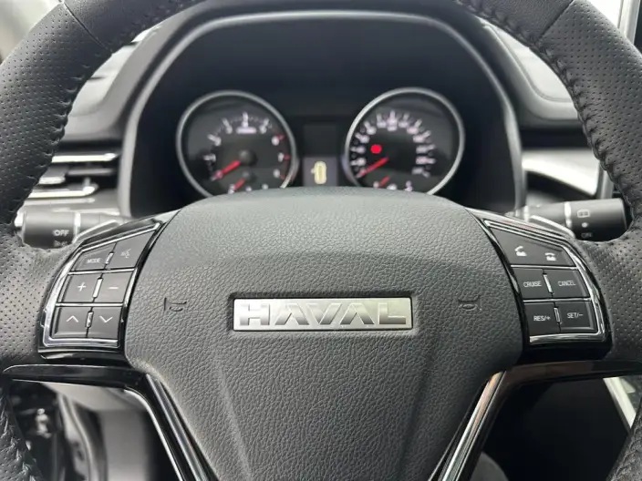 Haval M6 2023 Model PLUS 1.5T DCT Luxury Smart Connect Model – фото 8