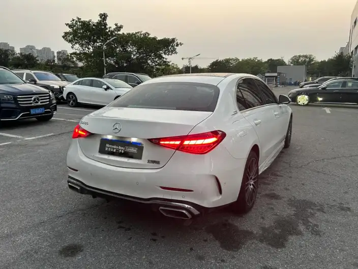 Mercedes-Benz C-Class 2023 Model Facelift C 260 L Sports Edition – фото 6
