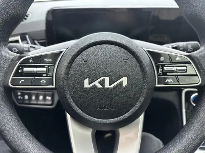 Kia Seltos 2023 Model 1.5L IVT Deluxe Edition – фото 9