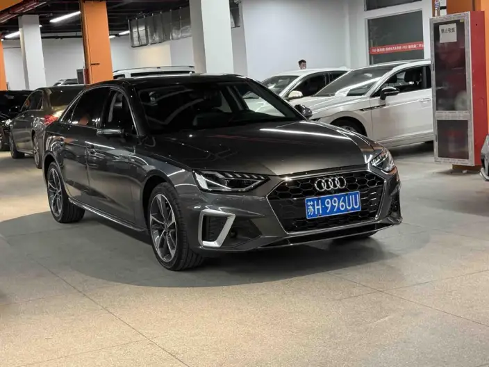 Audi A4 L 2022 Model 40 TFSI Fashion Dynamic Model – фото 3