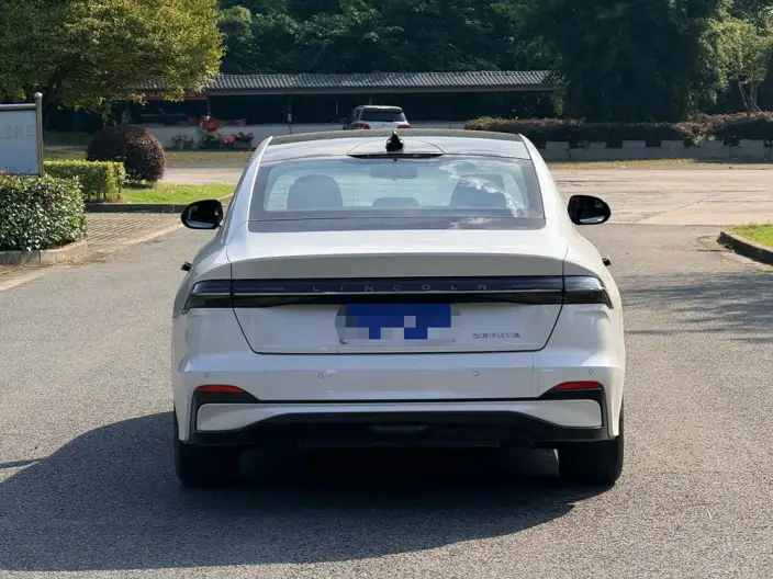 Lincoln Z 2024 Model 2.0T 2WD Zun Shang Hybrid version – фото 5