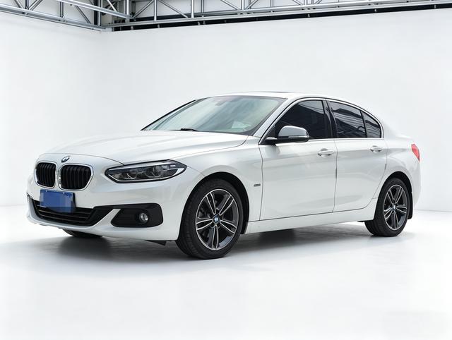 BMW 1 Series 2018 118i Sport – фото 6