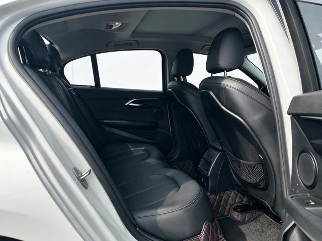 BMW 1 Series 2018 118i Sport – фото 8
