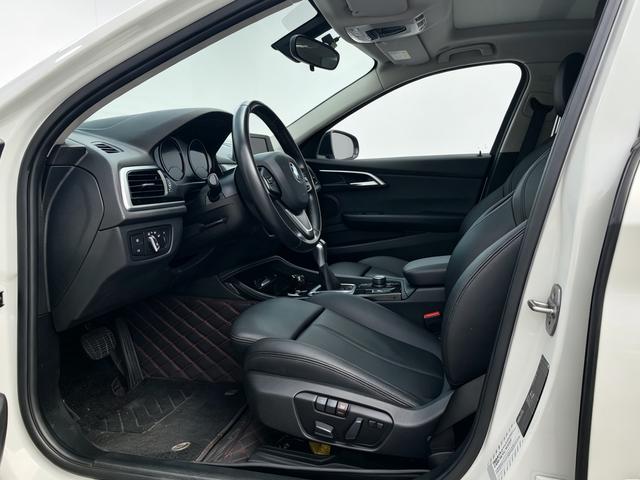 BMW 1 Series 2018 118i Sport – фото 9