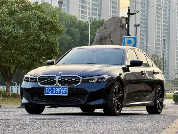 BMW 3 Series 2023 Model 325i M Sports Set – фото 1