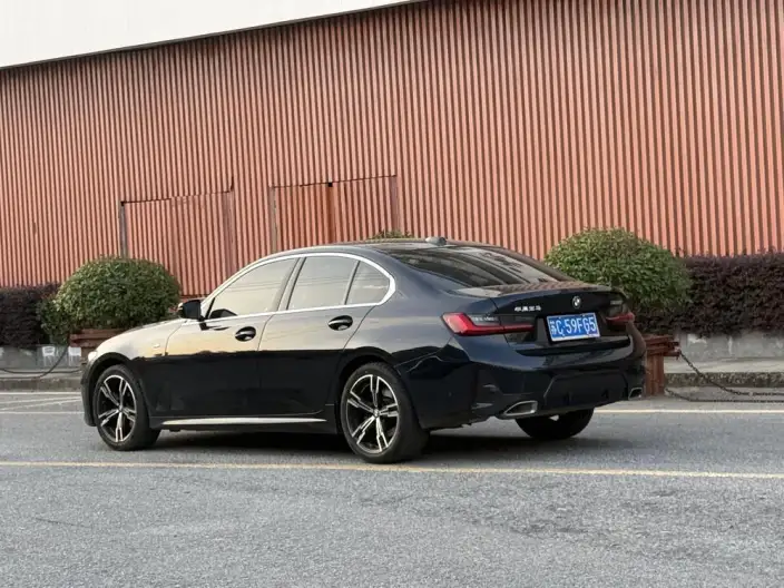 BMW 3 Series 2023 Model 325i M Sports Set – фото 5