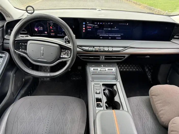 Lincoln Z 2024 Model 2.0T Zun Shang Edition – фото 10