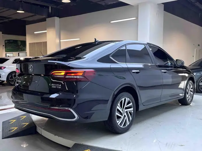 Volkswagen Lavida 2023 Model 280TSI DSG Manyi Edition – фото 7