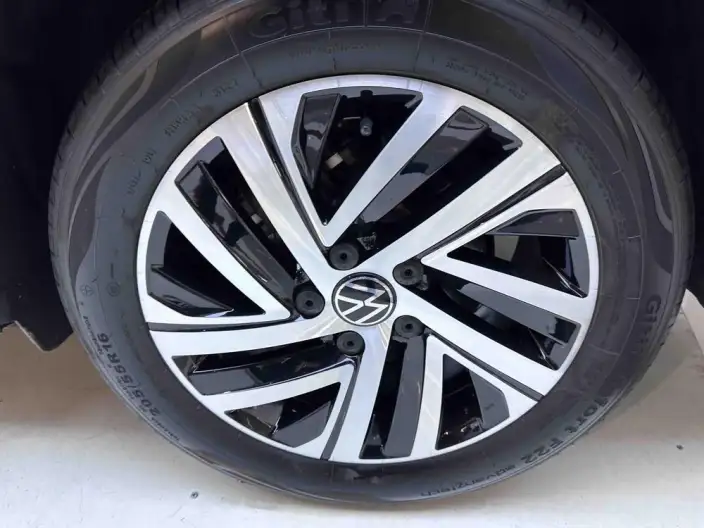 Volkswagen Lavida 2023 Model 280TSI DSG Manyi Edition – фото 8